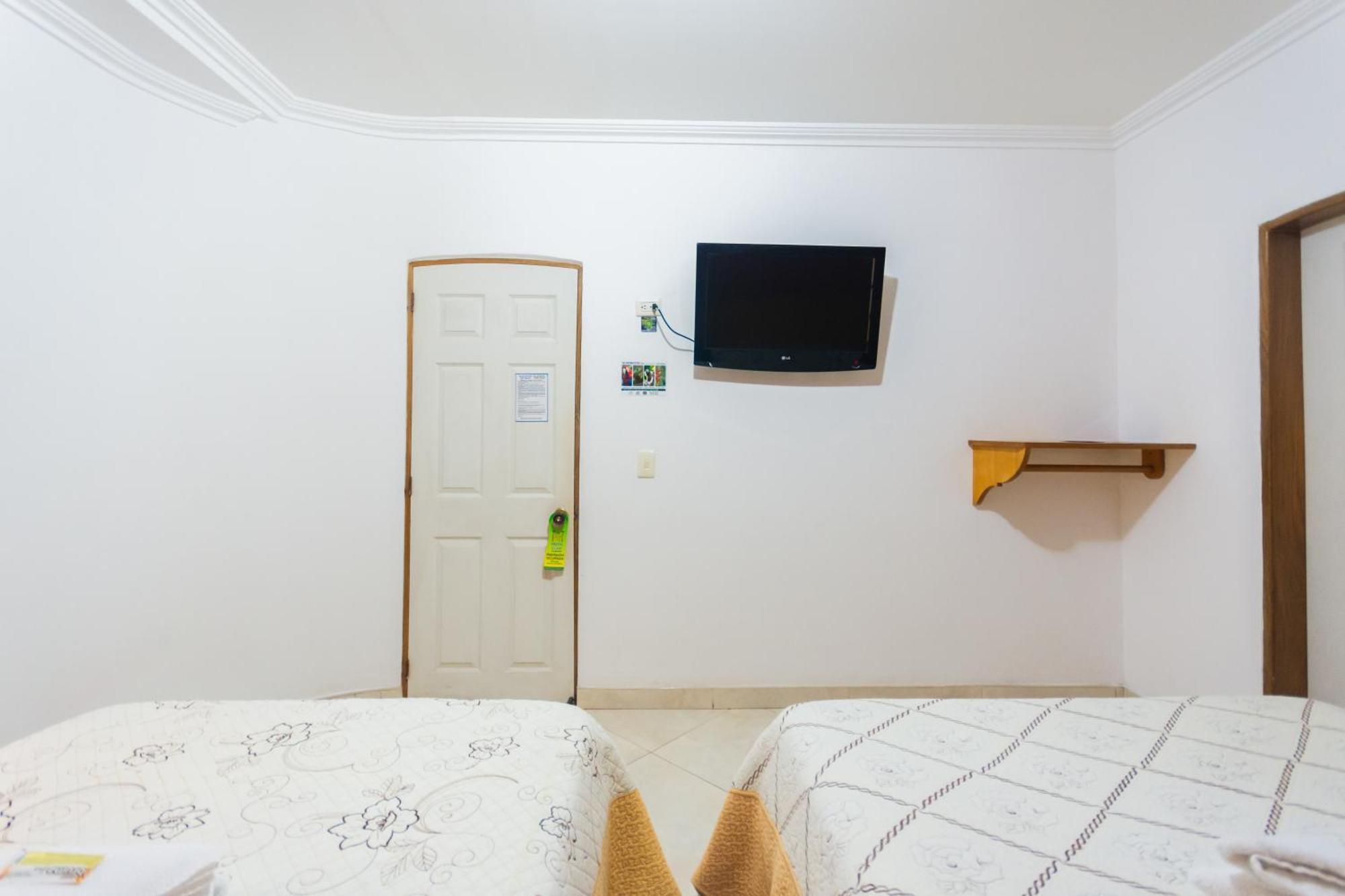 Hotel Real Guatapé Екстериор снимка